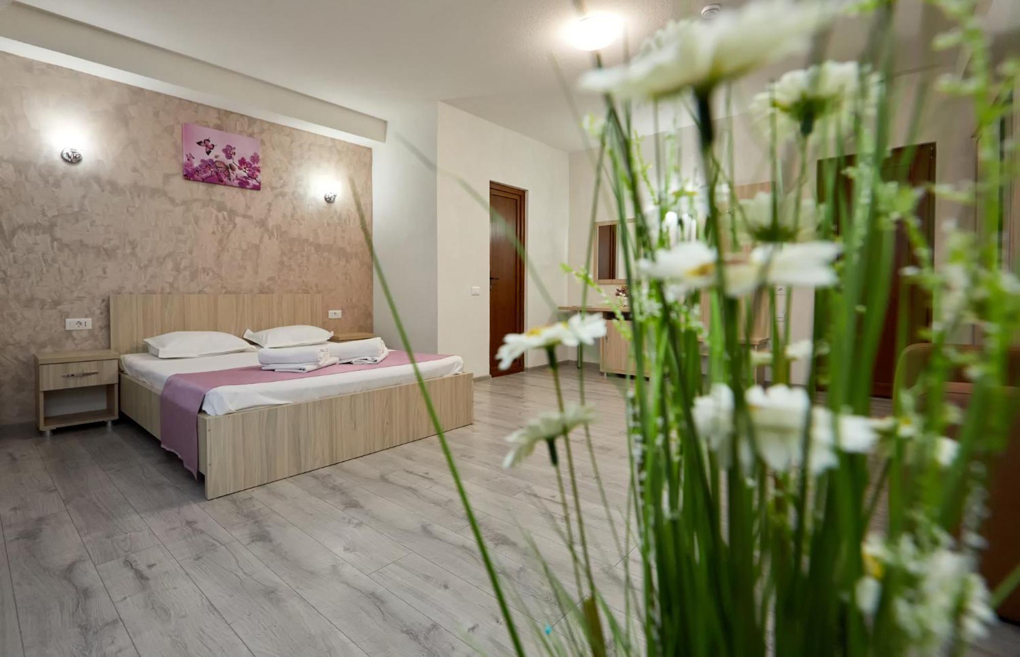 Hotel Coralis Eforie Nord Ngoại thất bức ảnh