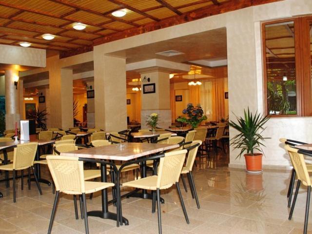 Hotel Coralis Eforie Nord Ngoại thất bức ảnh