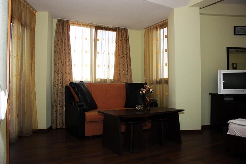 Hotel Coralis Eforie Nord Ngoại thất bức ảnh